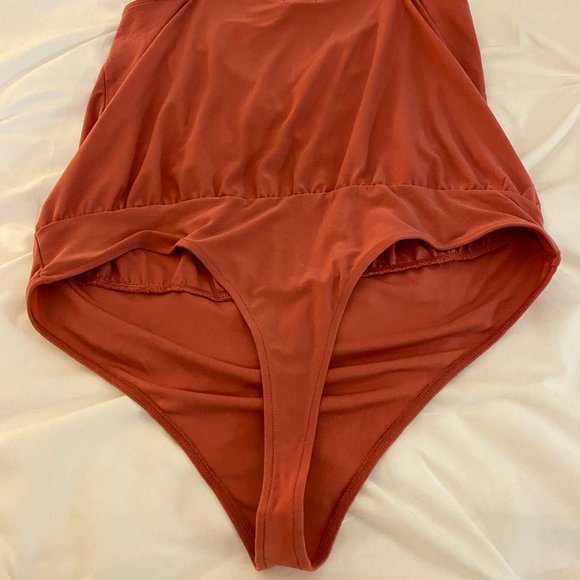 New Without Tags Women's Cowl Neck Bodysuit Size Large - Picture 3 of 4